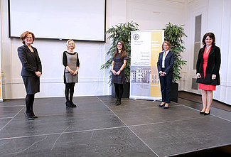 Elgrid Messner, Klaudia Singer, Edvina Besic, Beatrix Karl, Regina Weitlaner